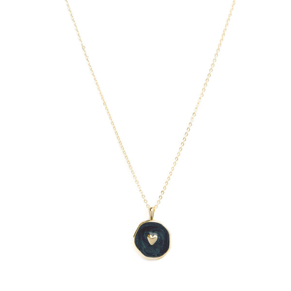 Splendid Iris - Tiny Heart Necklace: White