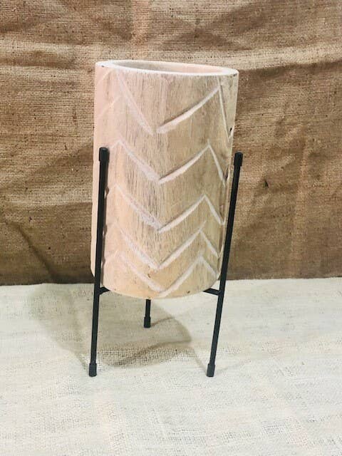 Midwest Craft House - RUSTIC PLANT POT AND STAND, ARROW GROVE PATTERN