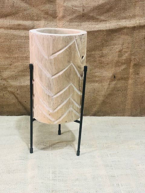 Midwest Craft House - RUSTIC PLANT POT AND STAND, ARROW GROVE PATTERN