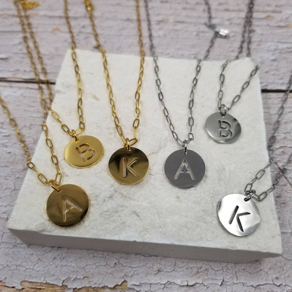 Treasure Wholesale - Initial Engraved Pendant Necklace