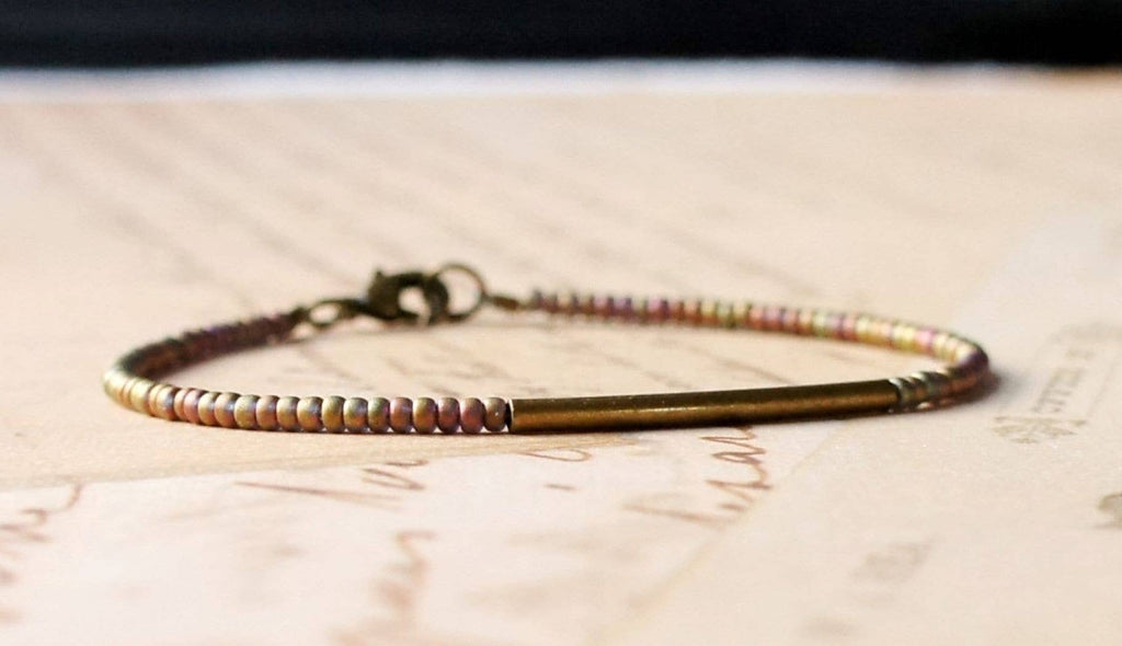 Sentimento - Olive Green Seed Bead And  Bronze Bar Bracelet