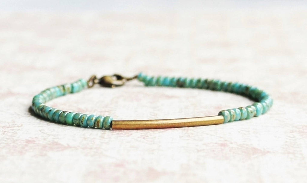 Sentimento - Turquoise Blue Seed Beads And Bronze Bar Bracelet