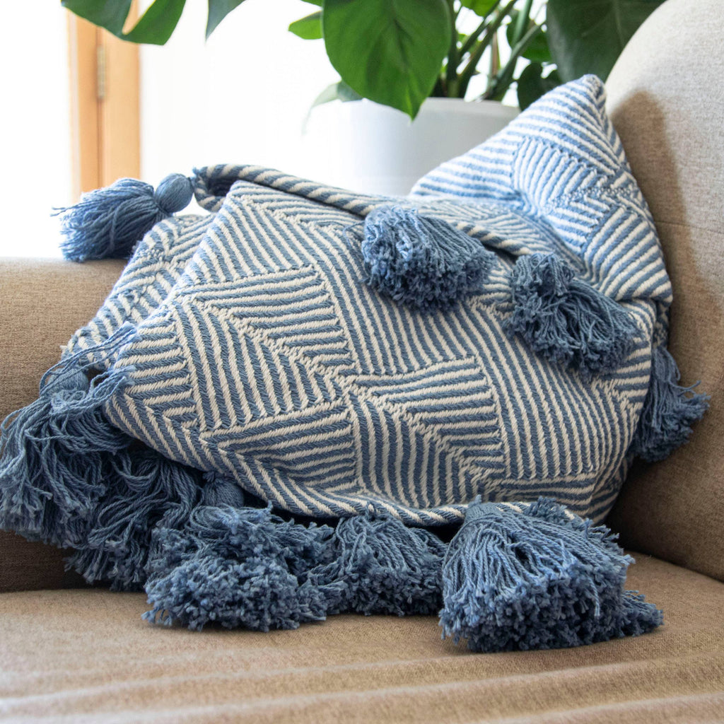 Foreside Home & Garden - Hand Woven Memphis Throw