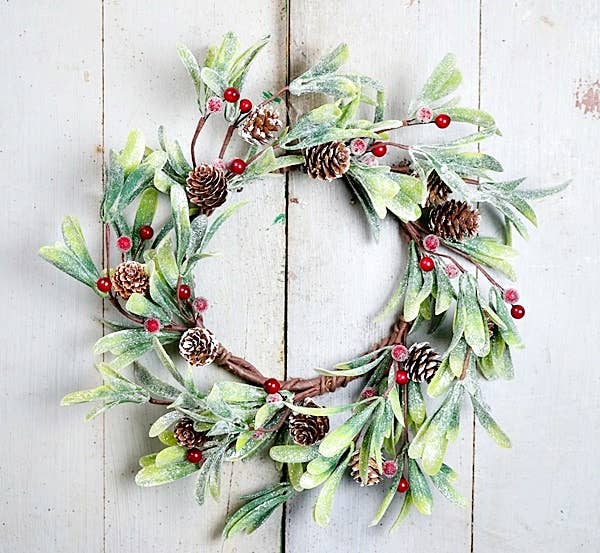 ISB79102- 15in Merry Mistle Toe Wreath