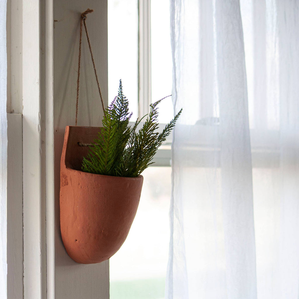 Foreside Home & Garden - Terracotta Wall Pocket