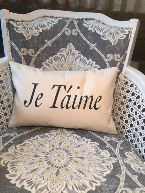 Je Taime 12 x 18" home decor, gift quote pillow